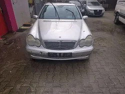 Silber Gebraucht 2004 Mercedes C180 Avantgarde Limousine | 1.800 € (Guter Preis)
