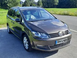 Braun Gebraucht 2015 VW Sharan Van / Kleinbus | 11.890 € (Guter Preis)