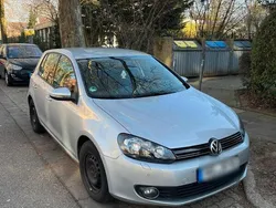 Silber Gebraucht 2009 VW Golf VI Comfortline Limousine | 4.000 € (Guter Preis)