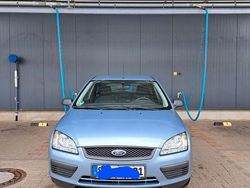 Blau Gebraucht 2006 Ford Focus Style Limousine | 2.800 € (Fairer Preis)