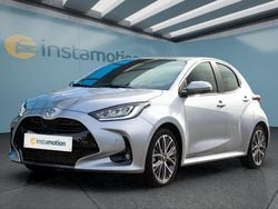 Silber Gebraucht 2024 Toyota Yaris Hybrid Executive Kleinwagen | 25.749 € (Teuer)