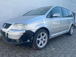 Silber Gebraucht 2003 VW Touran Trendline Van / Kleinbus | 1.999 € (Fairer Preis)