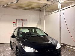 Schwarz Gebraucht 2008 Peugeot 206 Kleinwagen | 900 € (Guter Preis)