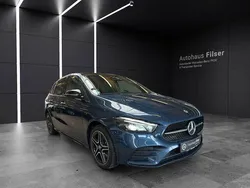 Blau Gebraucht 2021 Mercedes B250e AMG line Van / Kleinbus | 28.347 € (Etwas zu teuer)
