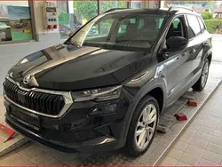 Schwarz Gebraucht 2022 Skoda Karoq Style SUV | 27.650 € (Fairer Preis)