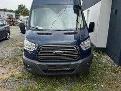 Blau Gebraucht 2017 Ford Transit Van | 10.000 €