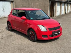 Rot Gebraucht 2009 Suzuki Swift Kleinwagen | 2.222 € (Fairer Preis)