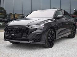Grau Gebraucht 2024 Audi Q8 Sport SUV | 101.900 €