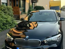 Schwarz Gebraucht 2016 BMW 118 Urban Line Kleinwagen | 11.900 € (Fairer Preis)