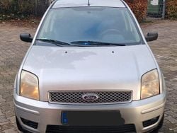 Silber Gebraucht 2004 Ford Fusion Limousine | 1.999 € (Guter Preis)