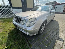 Silber Gebraucht 2003 Mercedes E220 Avantgarde Limousine | 4.399 € (Guter Preis)