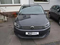 Grau Gebraucht 2021 VW Touran Active Van / Kleinbus | 26.490 € (Fairer Preis)