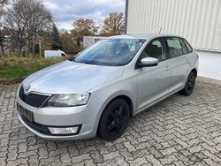 Grau Gebraucht 2016 Skoda Rapid Kombi | 4.499 € (Superpreis)