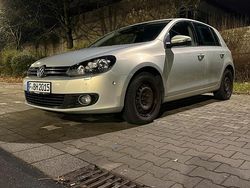 Silber Gebraucht 2010 VW Golf VI Kleinwagen | 5.000 € (Etwas zu teuer)