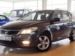 Grau Gebraucht 2011 Kia Ceed Sportswagon Edition 7 Kombi | 2.990 € (Fairer Preis)