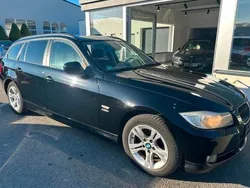 Schwarz Gebraucht 2011 BMW 320 Kombi | 7.800 € (Fairer Preis)