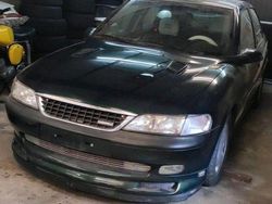 Grün Gebraucht 1998 Opel Vectra Sport Limousine | 4.500 €