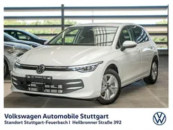 Oryxweiß perlmutteffekt Gebraucht 2024 VW Golf VIII Life Limousine | 24.130 € (Guter Preis)