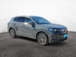 Grau Gebraucht 2024 VW Tiguan Elegance SUV | 39.590 € (Etwas zu teuer)