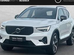 Crystal weiß perleffekt Gebraucht 2024 Volvo XC40 Plus SUV | 38.850 € (Fairer Preis)