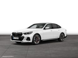 Alpinweiss Gebraucht 2025 BMW 550e Comfort Edition Limousine | 82.144 € (Fairer Preis)