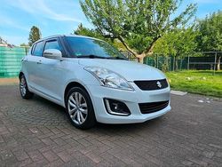 Weiß Gebraucht 2014 Suzuki Swift Kleinwagen | 6.399 €
