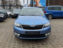 Blau Gebraucht 2013 Skoda Rapid Elegance Limousine | 3.350 € (Guter Preis)