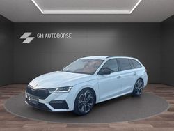 Weiß Gebraucht 2022 Skoda Octavia RS Kombi | 28.999 € (Fairer Preis)