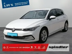 Pure white Gebraucht 2022 VW Golf VIII Life Limousine | 19.981 € (Fairer Preis)