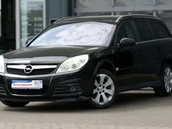 Saphirschwarz mineraleffekt (metallic) Gebraucht 2006 Opel Vectra Edition Kombi | 2.300 € (Etwas zu teuer)