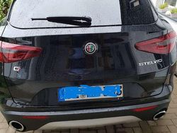 Schwarz Gebraucht 2019 Alfa Romeo Stelvio Super SUV | 26.900 € (Guter Preis)