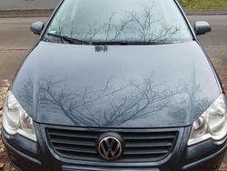 Grau Gebraucht 2009 VW Polo Limousine | 2.650 € (Fairer Preis)