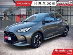 Manganbronze braun Gebraucht 2024 Toyota Yaris Hybrid Team Kleinwagen | 23.485 € (Fairer Preis)