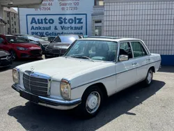 Weiß Gebraucht 1975 Mercedes 200 Limousine | 9.850 €