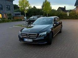 Schwarz Gebraucht 2019 Mercedes E220 Kombi | 19.000 € (Superpreis)