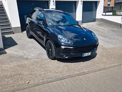 Schwarz Gebraucht 2015 Porsche Cayenne SUV | 26.600 € (Fairer Preis)