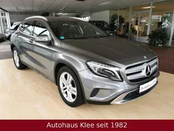 Grau Gebraucht 2014 Mercedes GLA200 Urban SUV | 15.980 € (Fairer Preis)