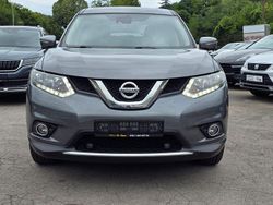 Grau Gebraucht 2017 Nissan X-Trail 360º SUV | 10.990 € (Fairer Preis)