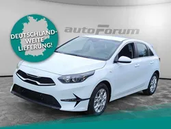 Weiß Neu 2025 Kia Ceed Vision Limousine | 20.270 € (Guter Preis)