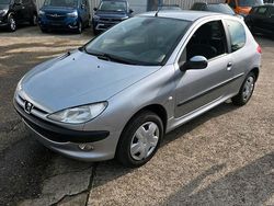 Silber Gebraucht 1999 Peugeot 206 Kleinwagen | 1.500 € (Fairer Preis)