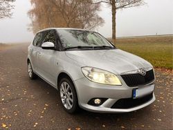 Silber Gebraucht 2014 Skoda Fabia Sport Kleinwagen | 3.700 €
