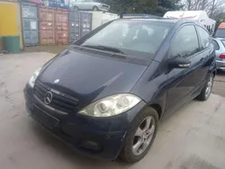 Blau Gebraucht 2005 Mercedes A150 Kleinwagen | 2.985 € (Fairer Preis)