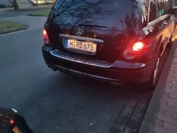 Schwarz Gebraucht 2007 Mercedes R350 Van / Kleinbus | 6.999 € (Fairer Preis)