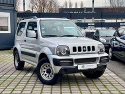Silber Gebraucht 2010 Suzuki Jimny Comfort SUV | 12.970 € (Fairer Preis)
