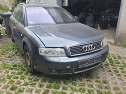 Silber Gebraucht 2004 Audi A4 S-Line Kombi | 999 €
