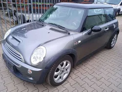 Grau Gebraucht 2002 Mini Cooper S Kleinwagen | 5.985 € (Fairer Preis)