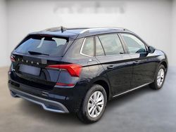 Schwarz metallic Gebraucht 2024 Skoda Kamiq Ambition SUV | 21.530 € (Fairer Preis)