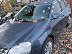 Blau Gebraucht 2007 VW Golf V Kombi | 2.500 € (Fairer Preis)