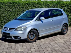 Silber Gebraucht 2007 VW Golf Plus Cross Comfortline Van / Kleinbus | 1.499 € (Fairer Preis)