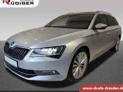 Brilliantsilber metallic met. Gebraucht 2016 Skoda Superb Style Kombi | 16.450 € (Fairer Preis)